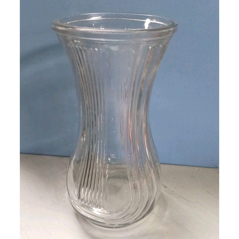 Vintage Large Hoosier Clear Fluted Glass Vase #4086-B on Bottom, 8-1/2" Tall - Picture 6 of 11